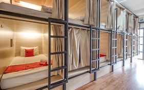 RedDoorz Hostel near Stadion Mandala Krida Yogya